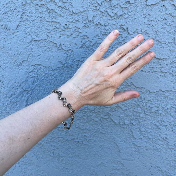 Marcasite Floral Link Bracelet in Sterling Silver Jewelry Gift - Picture 9 of 9